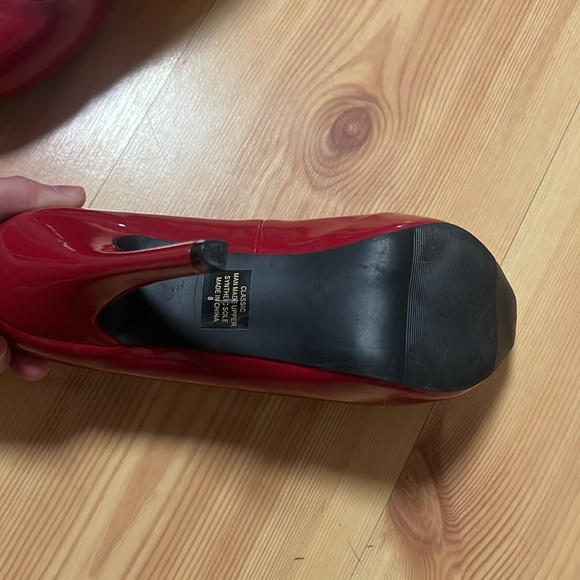 Red Patent Leather High Heels - Picture 5 of 9